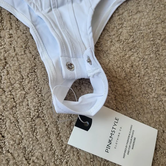 Women’s Long Sleeve White Square Neck Bodysuit – Size XL – NWT – PinkmStyle - Picture 9 of 11